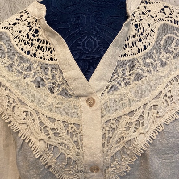 Mine Medium Western Lace Collar Top - Picture 2 of 7